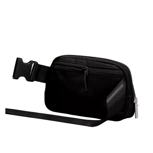 NWT Lululemon Everyday Belt Bag 1L Black - Picture 3 of 5